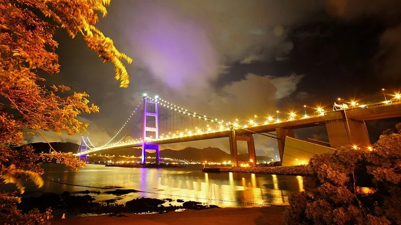 hong kong night beach