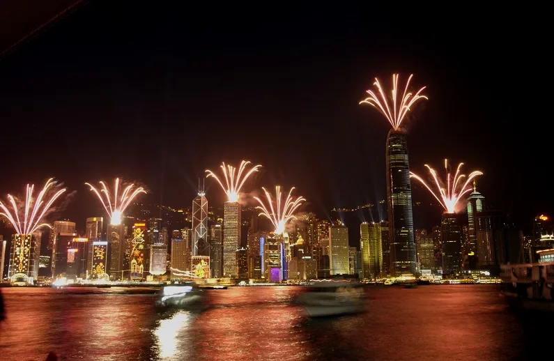 things to do in hong kong at night