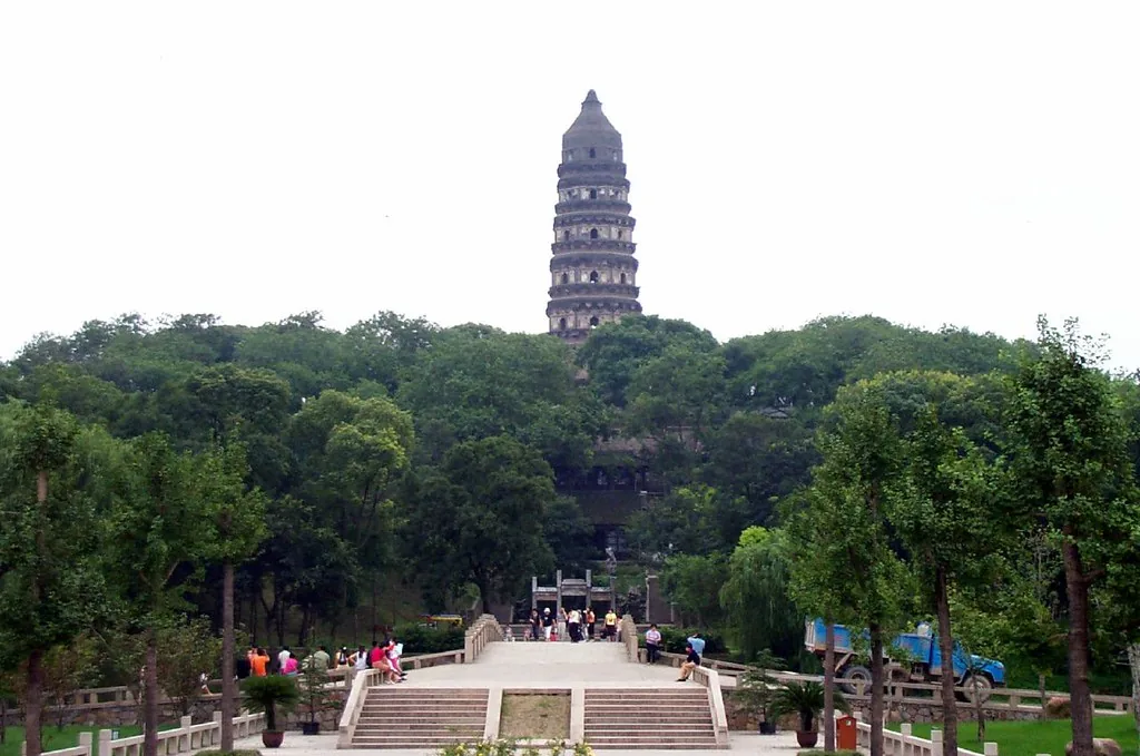 tiger-hill-in-Suzhou.jpg