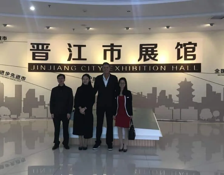 China interpreter at Jinjiang Exhibition Hall